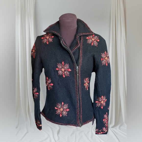 CoVelo Black Coat Red Embroidered Floral Felted Boiled Wool Jacket, size Small - Picture 2 of 14